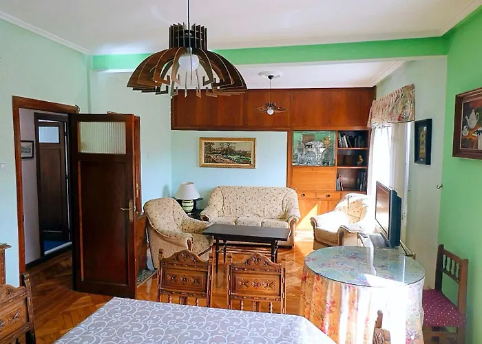 Apartamento Amplio Y Centrico En By Bebalmy Avilés